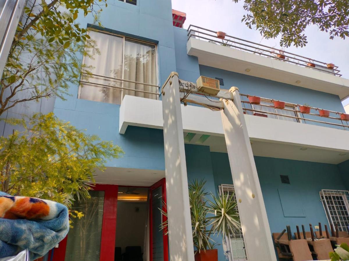Divine Inn Couple Friendly Hotel Near Sector 51 Metro Station 诺伊达 外观 照片